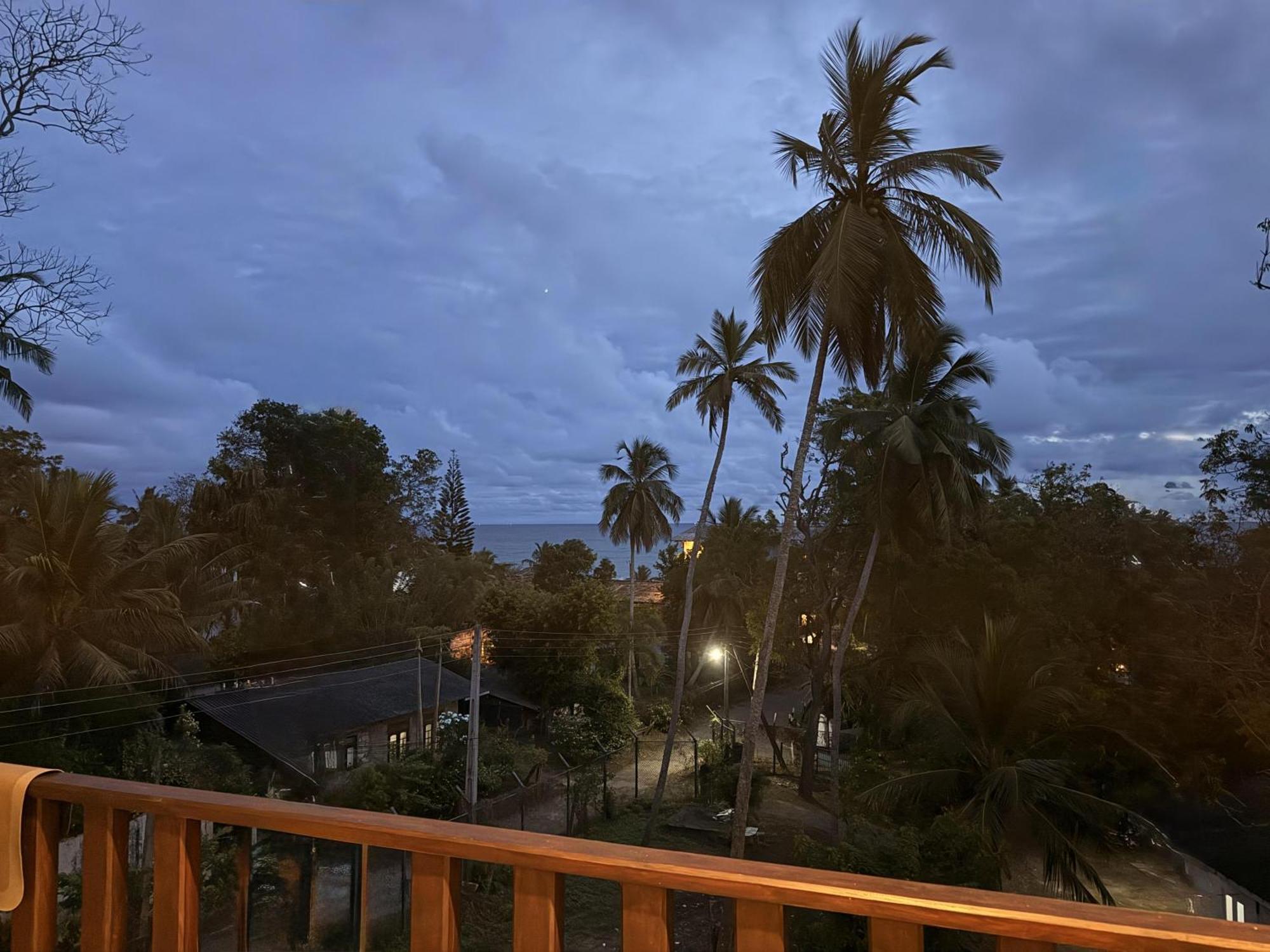 Sea Bay Inn تانجالي المظهر الخارجي الصورة